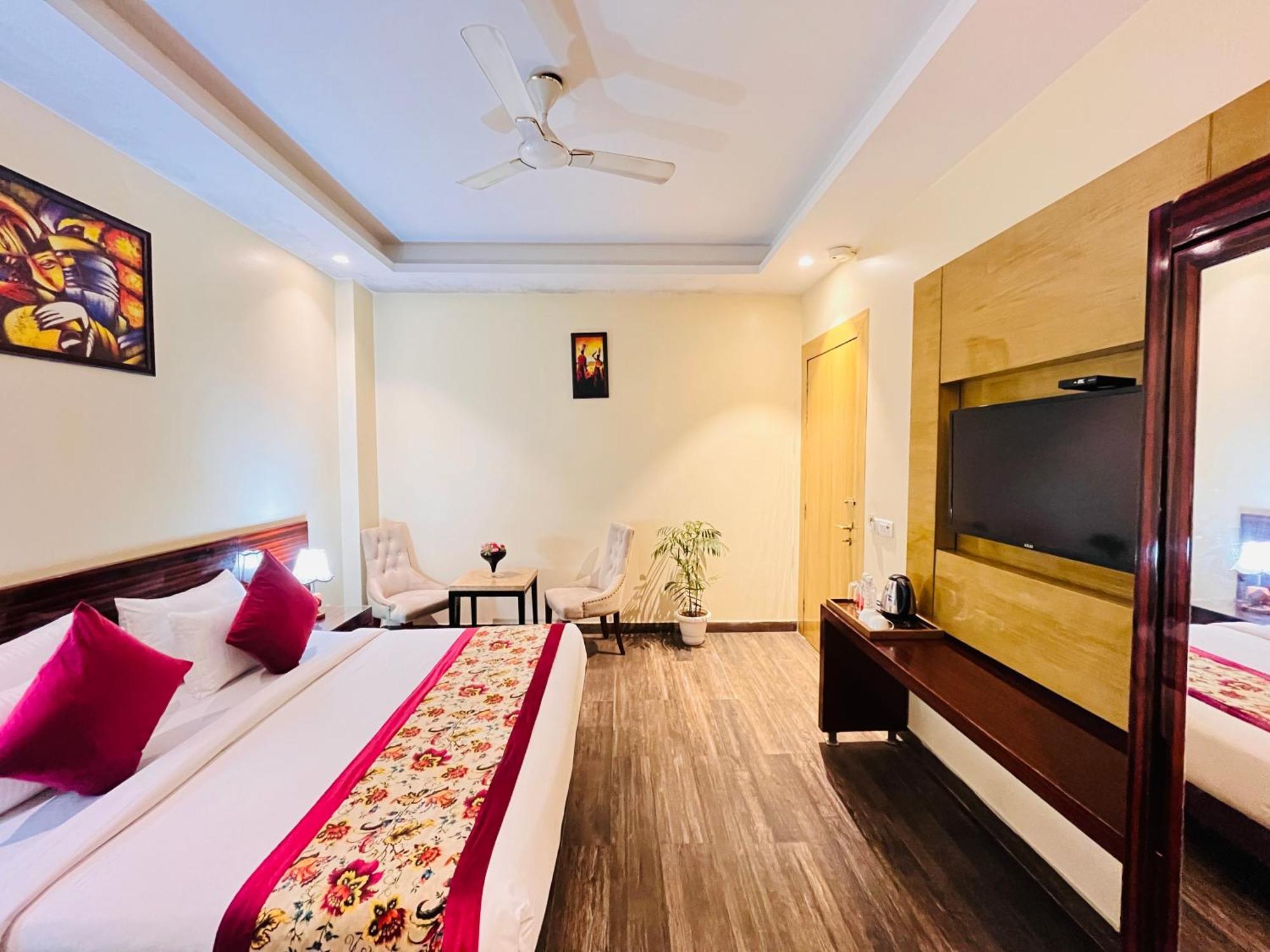 Hotel Banz Near Indira Gandhi Airport Delhi Nueva Delhi Exterior foto