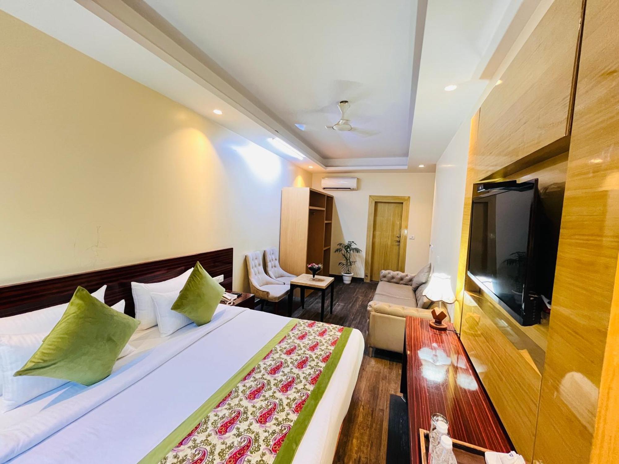 Hotel Banz Near Indira Gandhi Airport Delhi Nueva Delhi Exterior foto