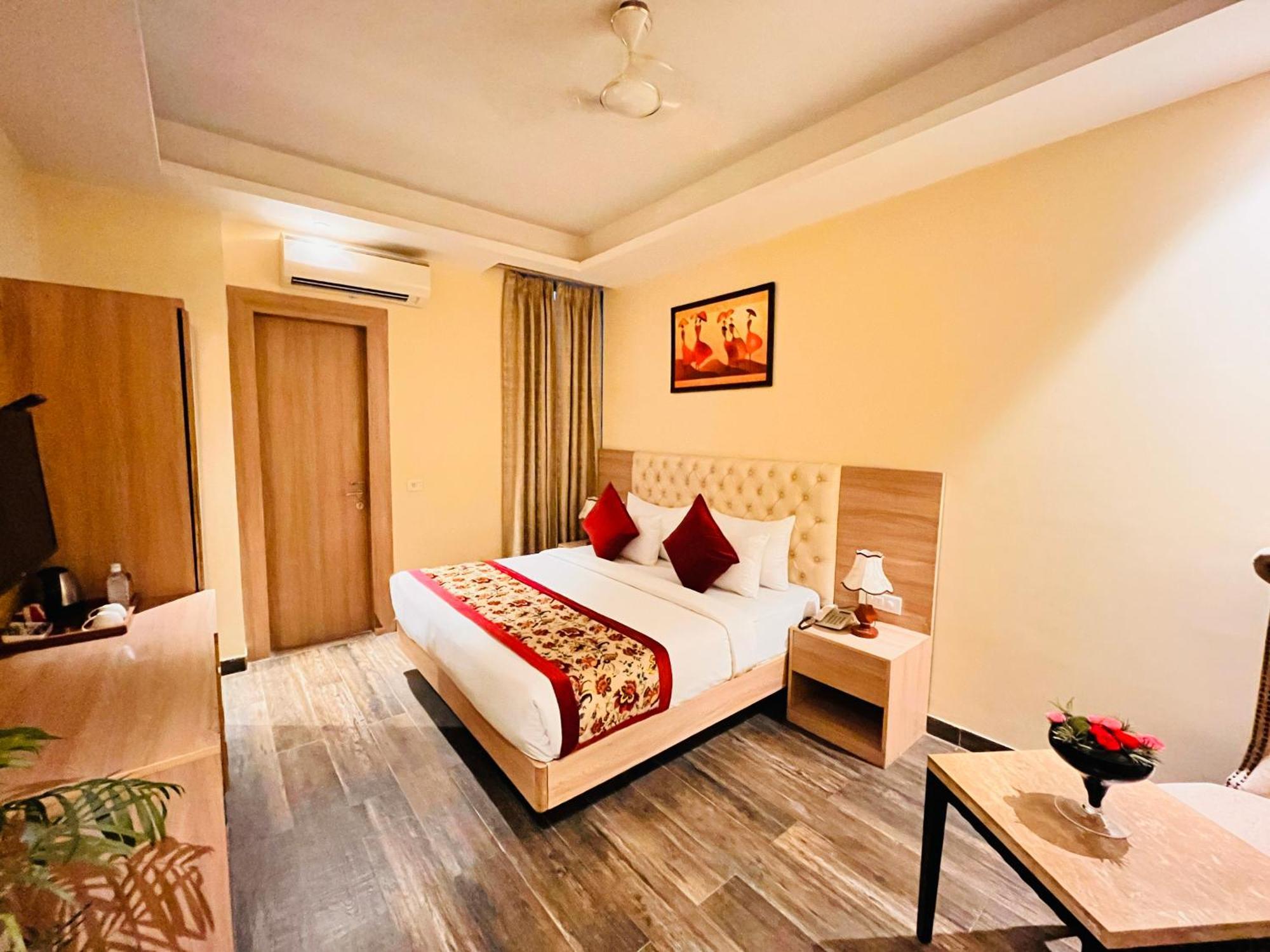Hotel Banz Near Indira Gandhi Airport Delhi Nueva Delhi Exterior foto