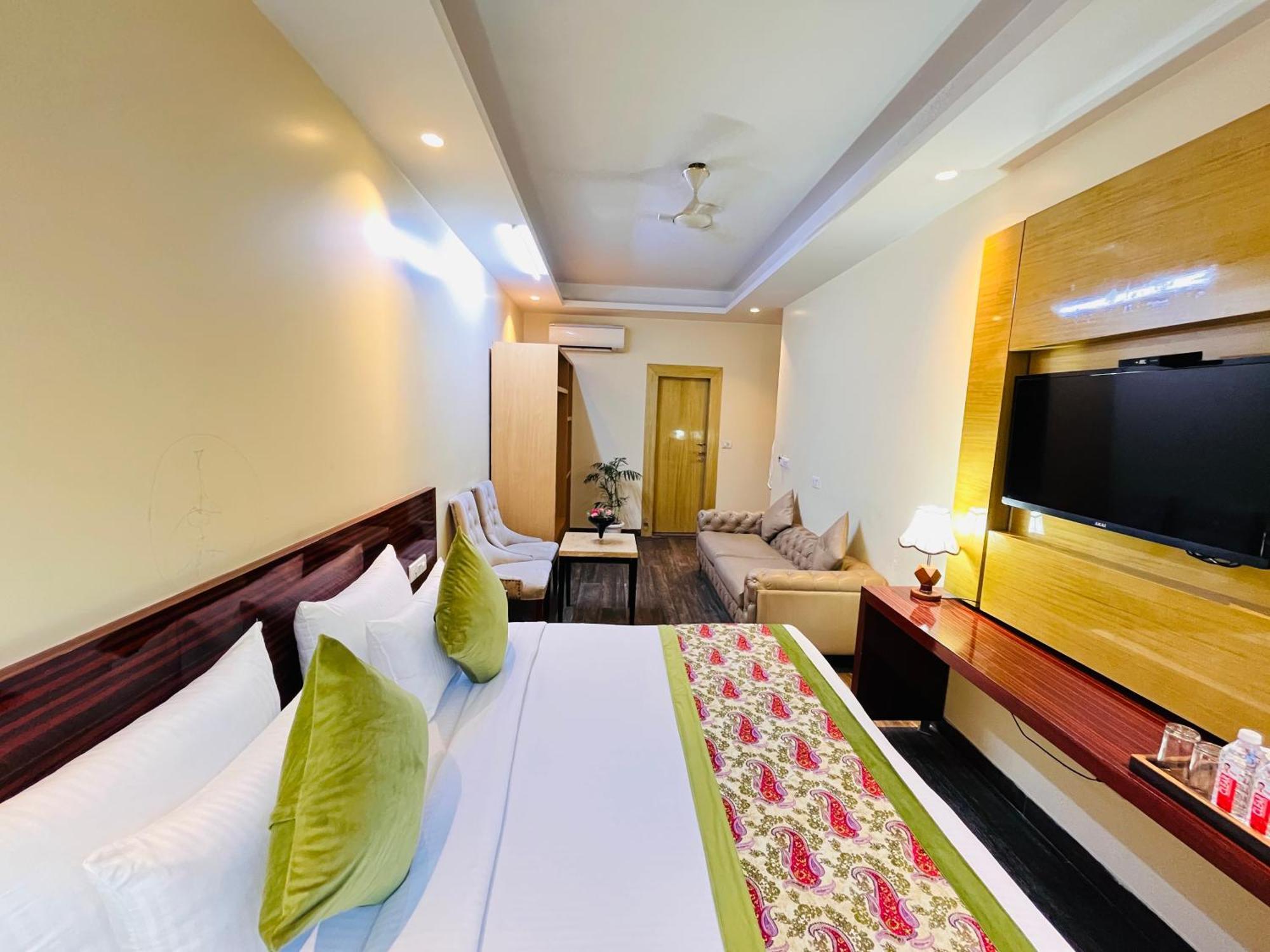 Hotel Banz Near Indira Gandhi Airport Delhi Nueva Delhi Exterior foto